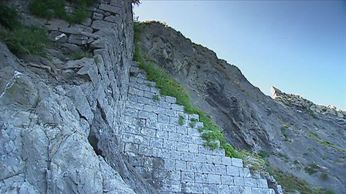 Las escaleras son algunas ruinas que se mantienen en pie.