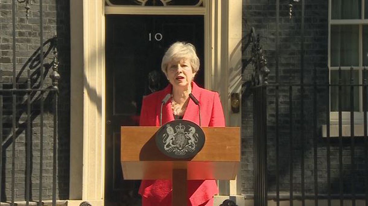 Theresa May anuncia su dimisión.