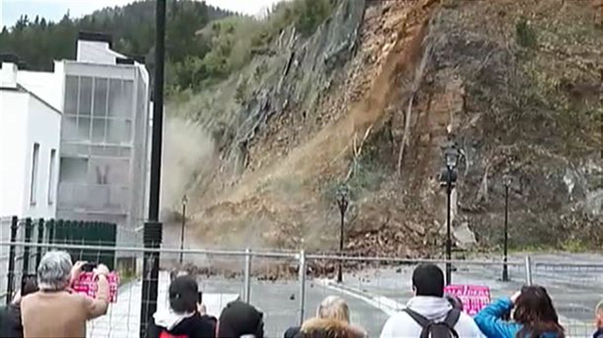 Derrumbe de la ladera de Kamiñalde, hace tres años.