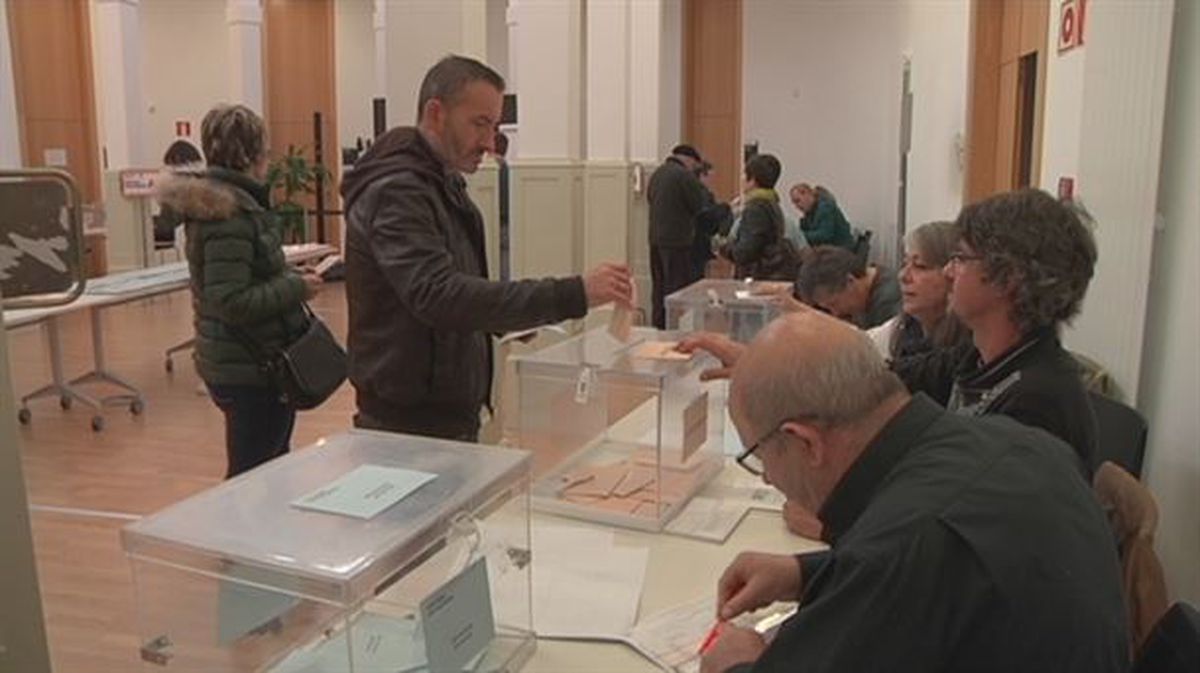 Votación en las elecciones municipales y forales. Foto: EiTB