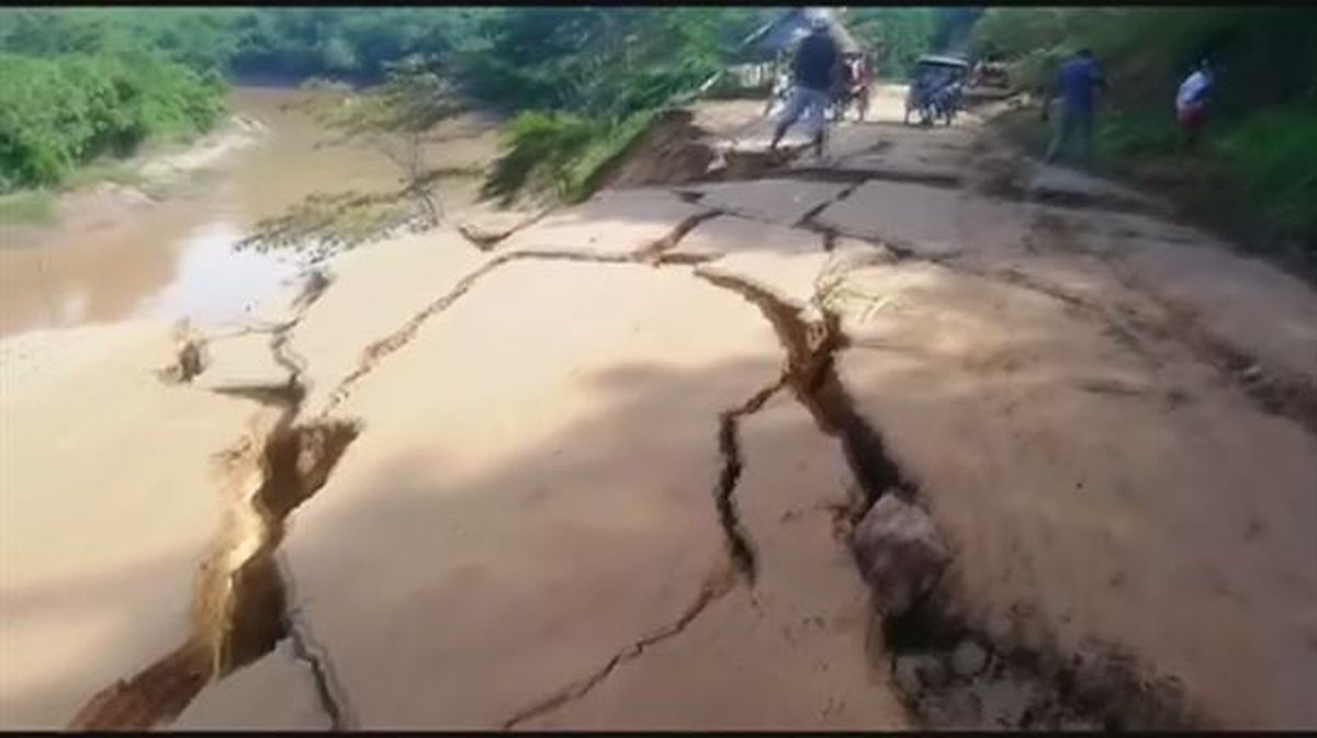 Daños causados por el terremoto. 