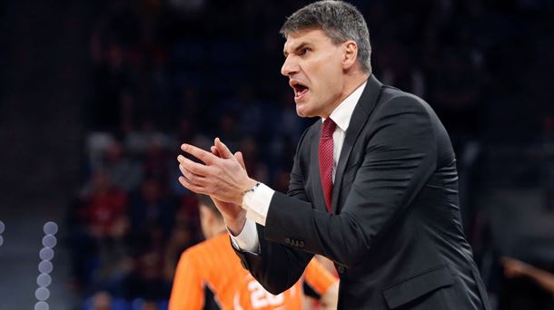 El entrenador del Baskonia Velimir Perasovic