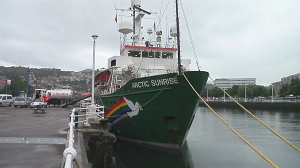 'Arctic Sunrise' ontzia Bilbora iritsi da