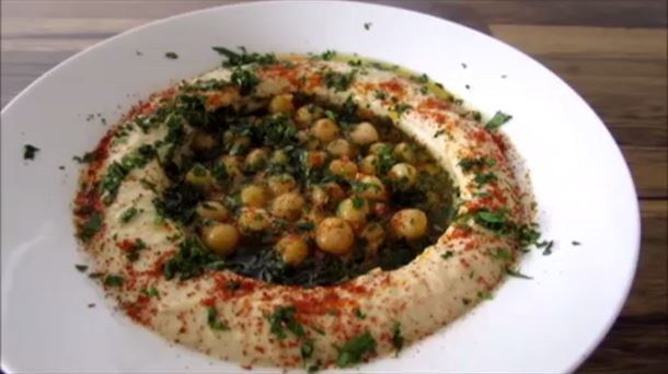 HUMUS. GARBANZOS.