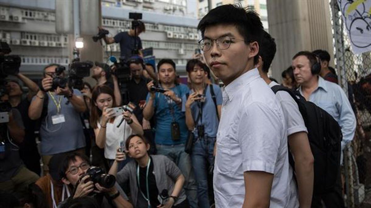 Joshua Wong aktibista aske utzi dute