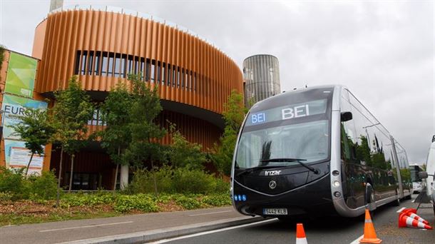 Irizar enpresako autobus elektrikoa Gasteizen