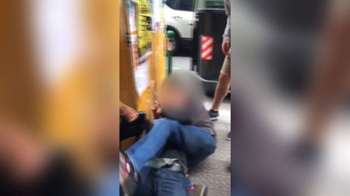 Un ertzaina fuera de servicio retiene a un ladrón en Bilbao 
