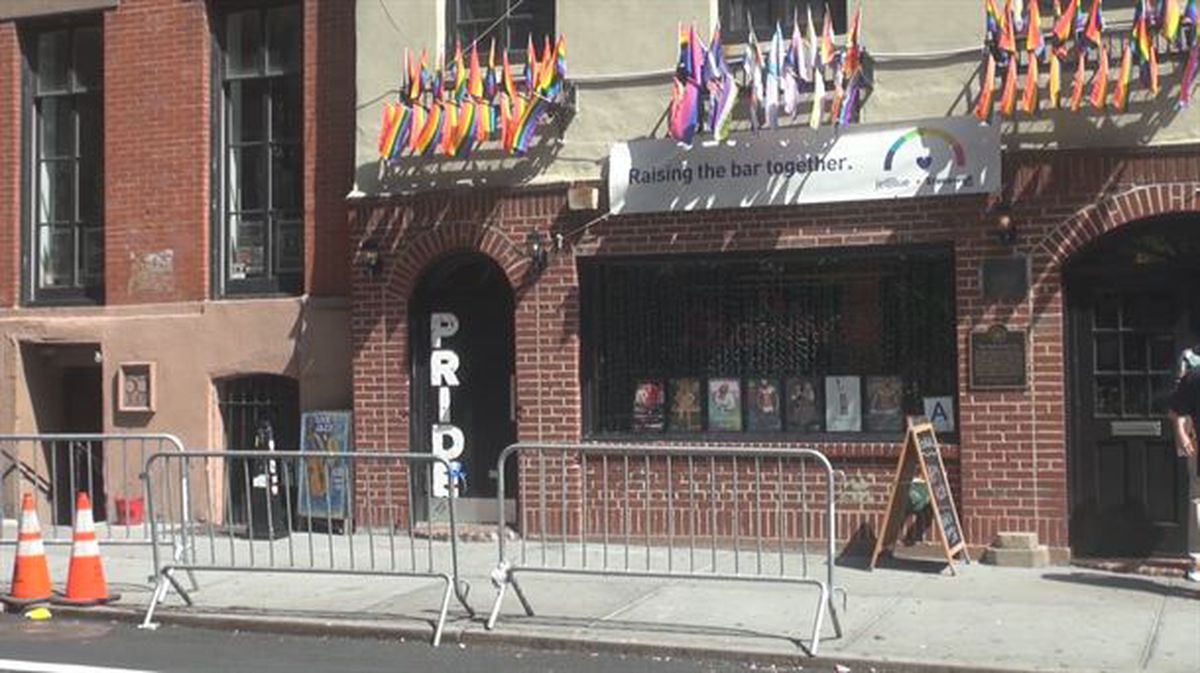 Exterior del bar Stonewall de Nueva York