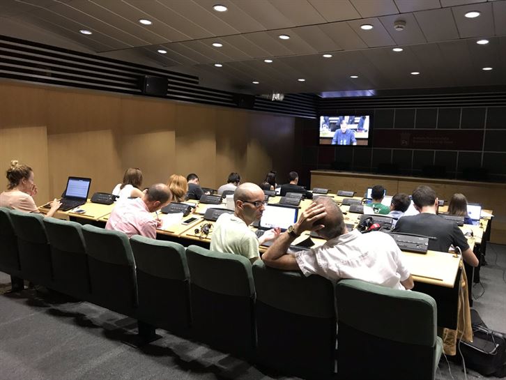 Pleno de inversitura del Dip Gral Álava