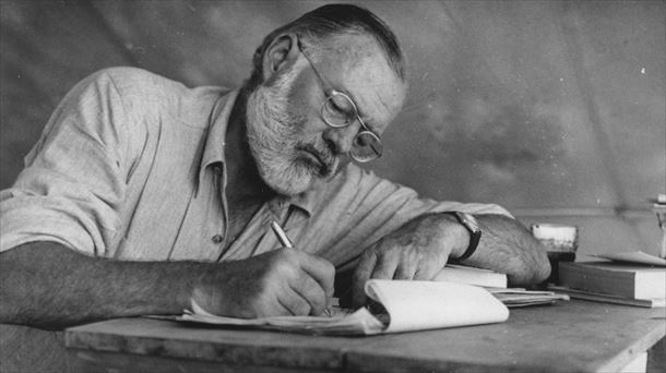 Ernest Hemingway. Wikimedia commons