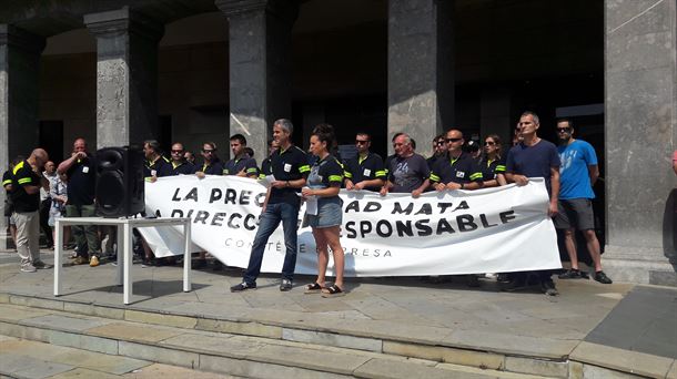 Ibai, joven llodiano de 24 años, pierde la vida en un accidente laboral en Tubacex. 