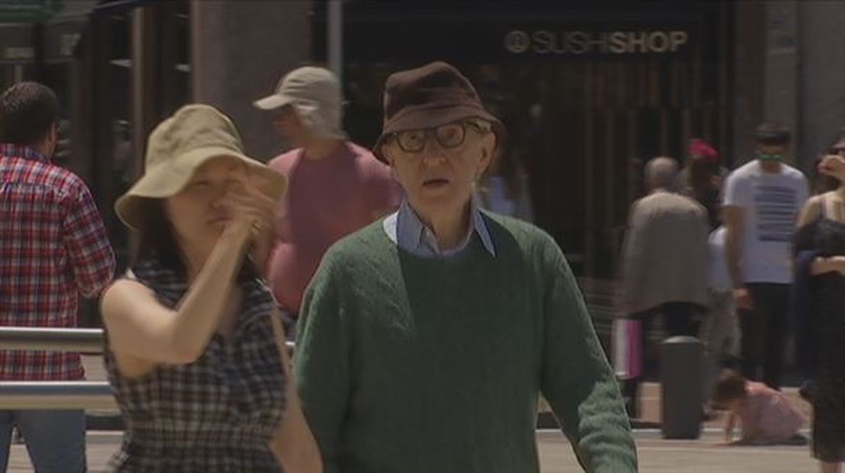 Imagen de Woody Allen con su mujer en Bilbao hace 2 semanas