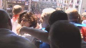 EH Bildu estudia denunciar el altercado del chupinazo por la ikurriña