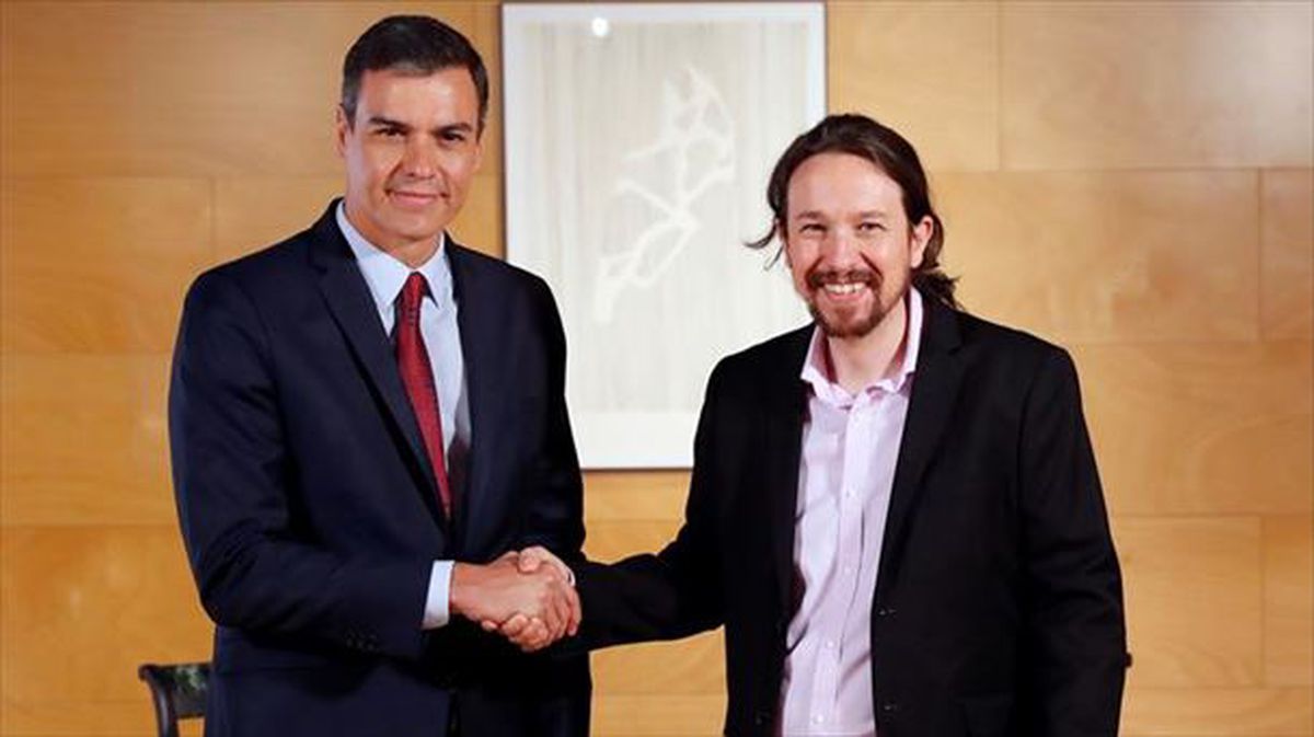 Pablo Iglesias (Podemos) y Pedro Sánchez (PSOE).