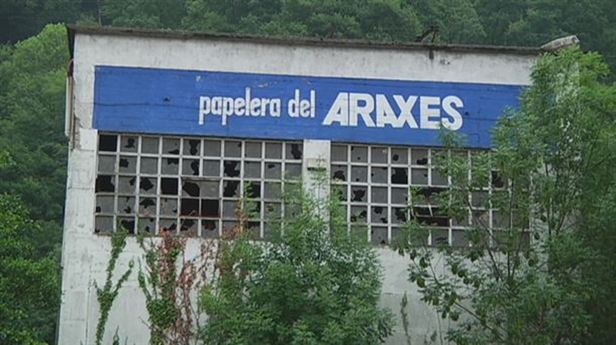 Paper fabrika zaharra.
