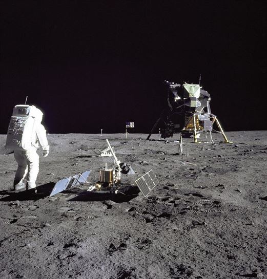 El Apolo 11 en la Luna