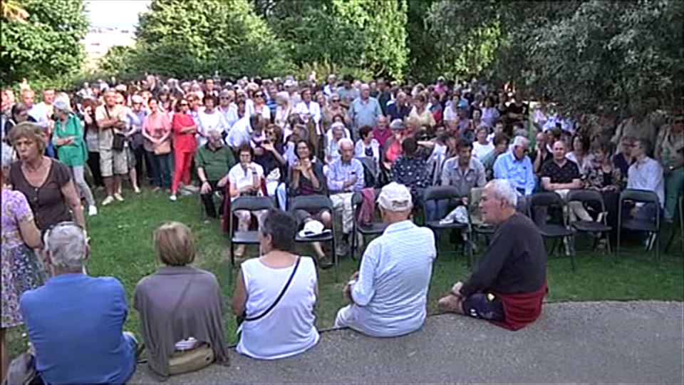 Azken agurra eman diote Mariano Ferrer kazetariari, Donostian