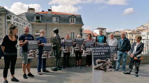 Comparecencia anterior de Sare en Vitoria-Gasteiz