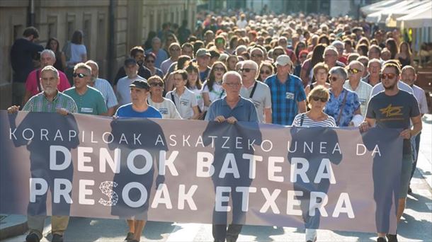 Etxeratek Gasteizen egindako manifestazio bat