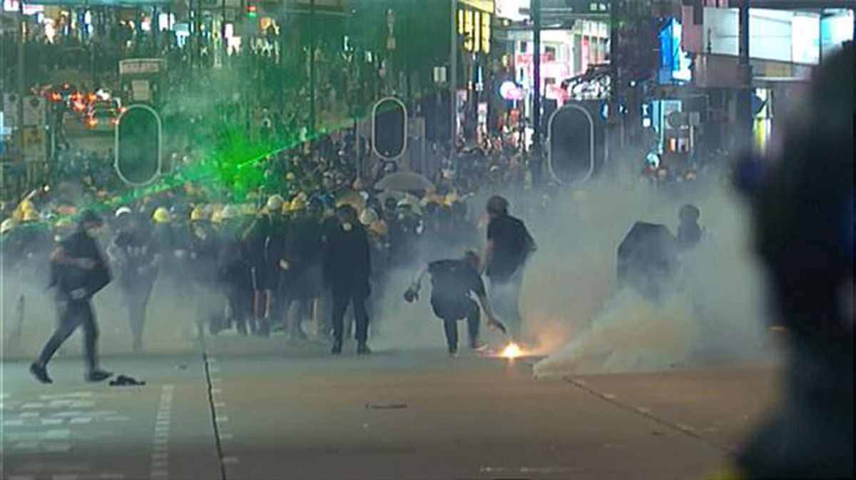 20 detenidos en Hong Kong, en una nueva protesta contra la ley de extradición