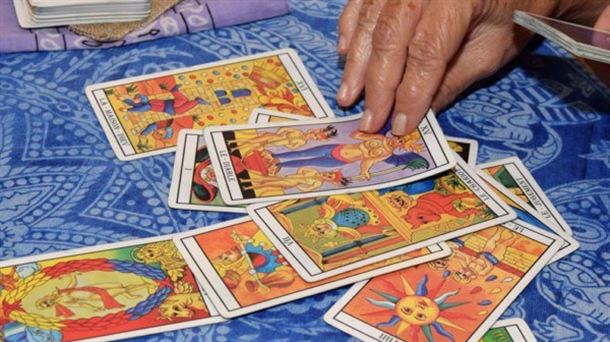 Lectura del tarot. www.almacuerpoymente.com