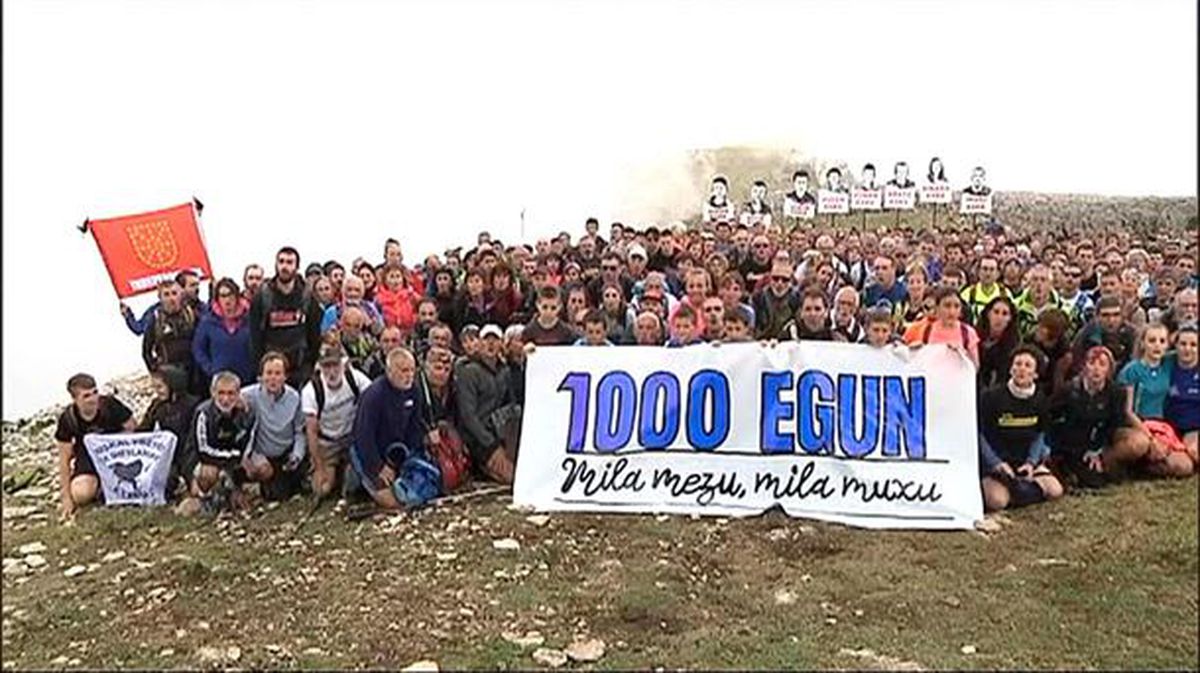 Acto en solidaridad con los jóvenes de Alsasua en el monte Beriain.
