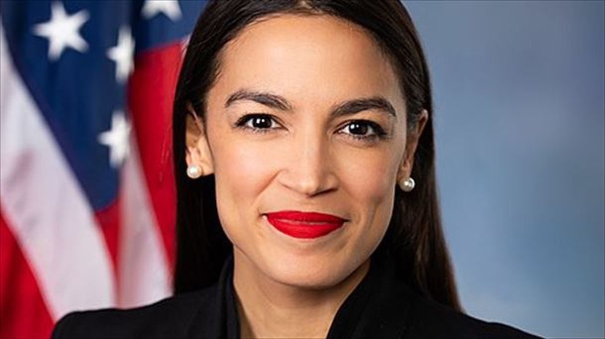 Retrato oficial de la congresista estadounidense Alexandria Ocasio-Cortez.