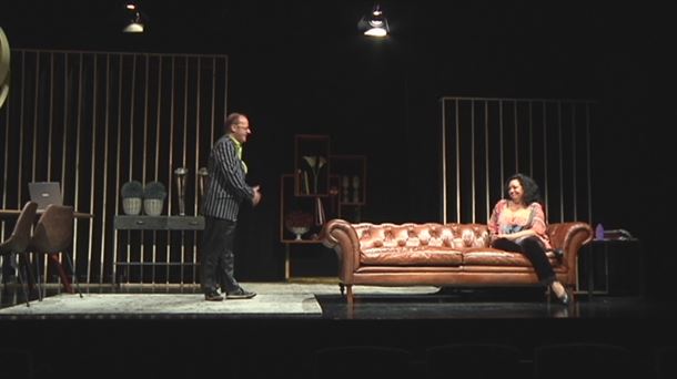 Obra de teatro en el Palacio Euskalduna de Bilbao. Imagen obtenida de un vídeo de EiTB.