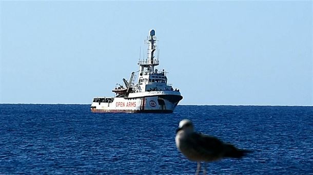 Open Arms en Lampedusa.