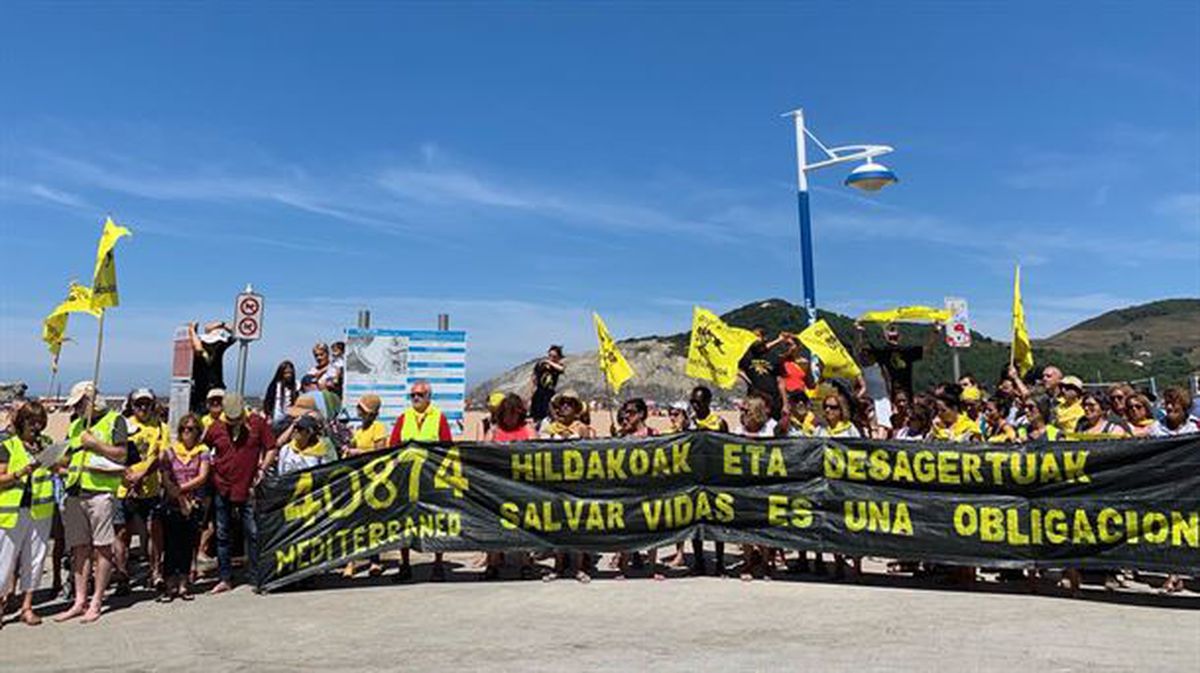 La asociación Ongi Etorri Errefuxiatuak, en la concentración del 17 de agosto de 2019.