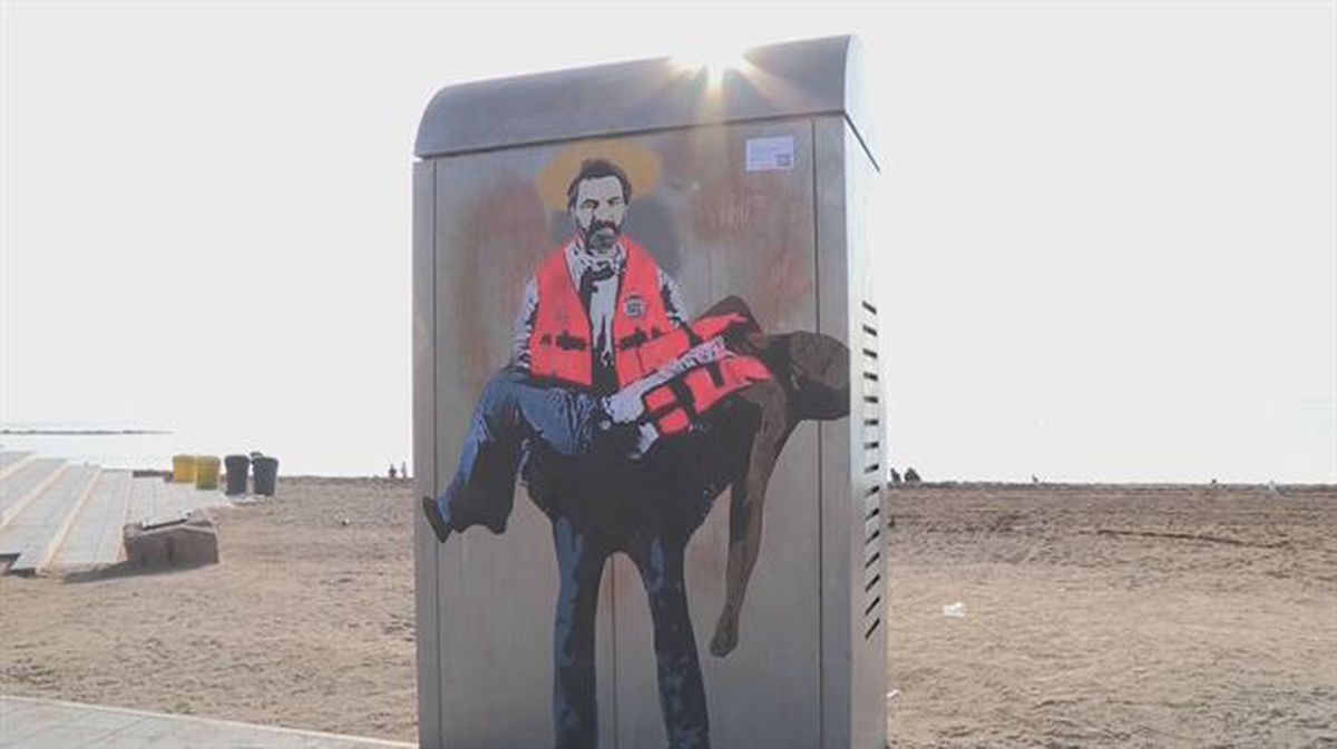 El grafiti se llama 'La Piedad de San Óscar'.