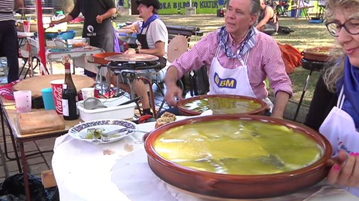 Muchos han comenzado el día elaborando un bacalao al pil-pil.