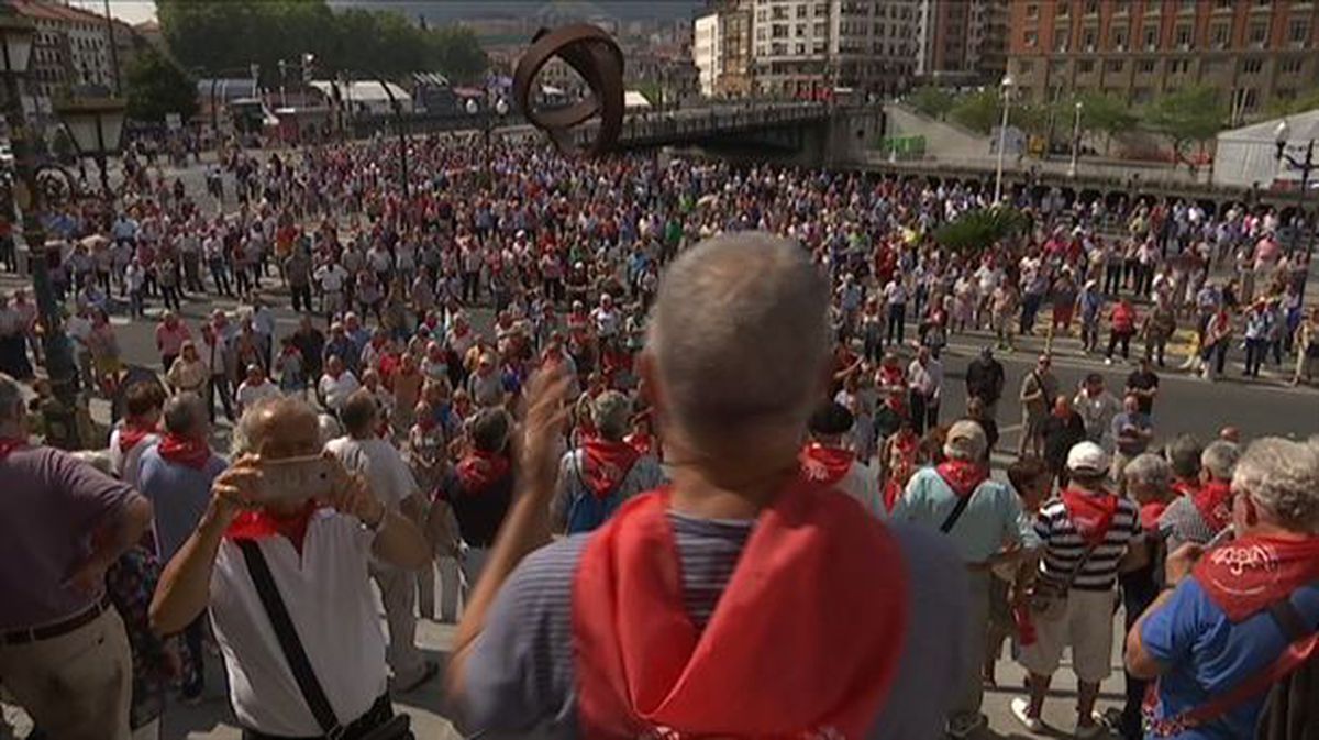 Concentración de los pensionistas en Bilbao