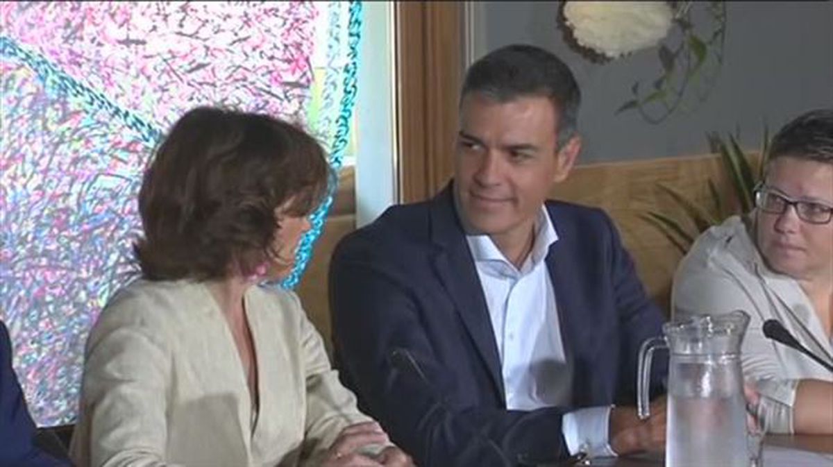 Sánchez y Calvo reunidos con colectivos LGTBI