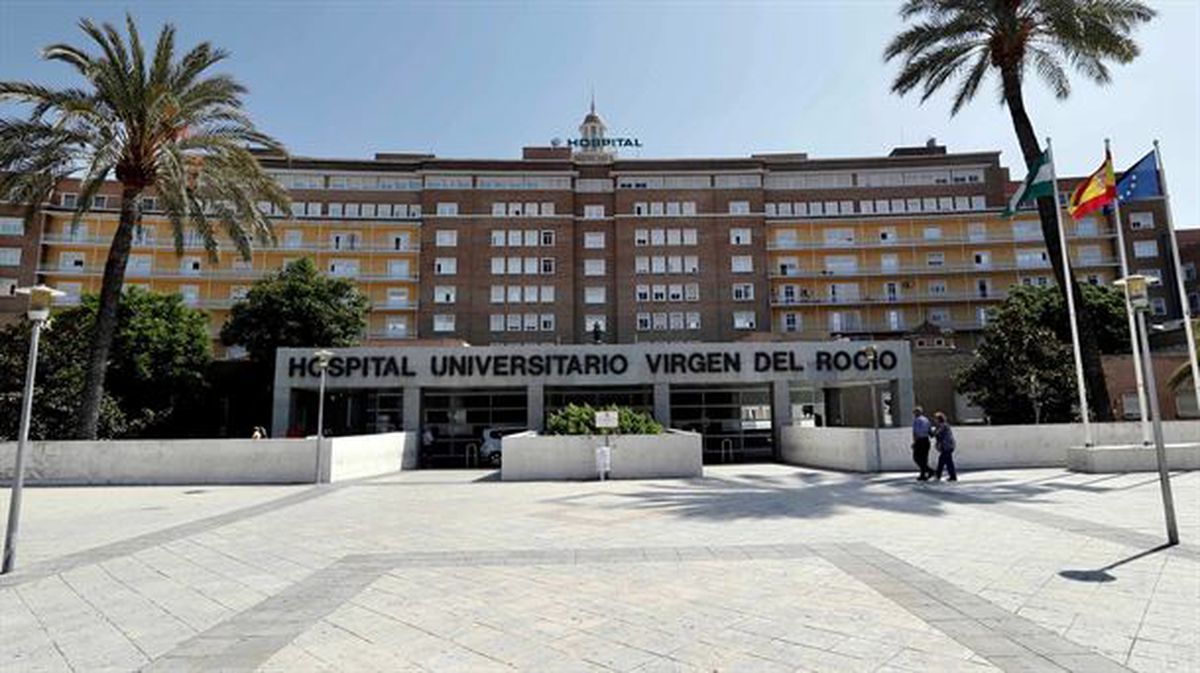 Hospital Virgen del Rocío en Sevilla, donde ha fallecido una segunda mujer por listeriosis.