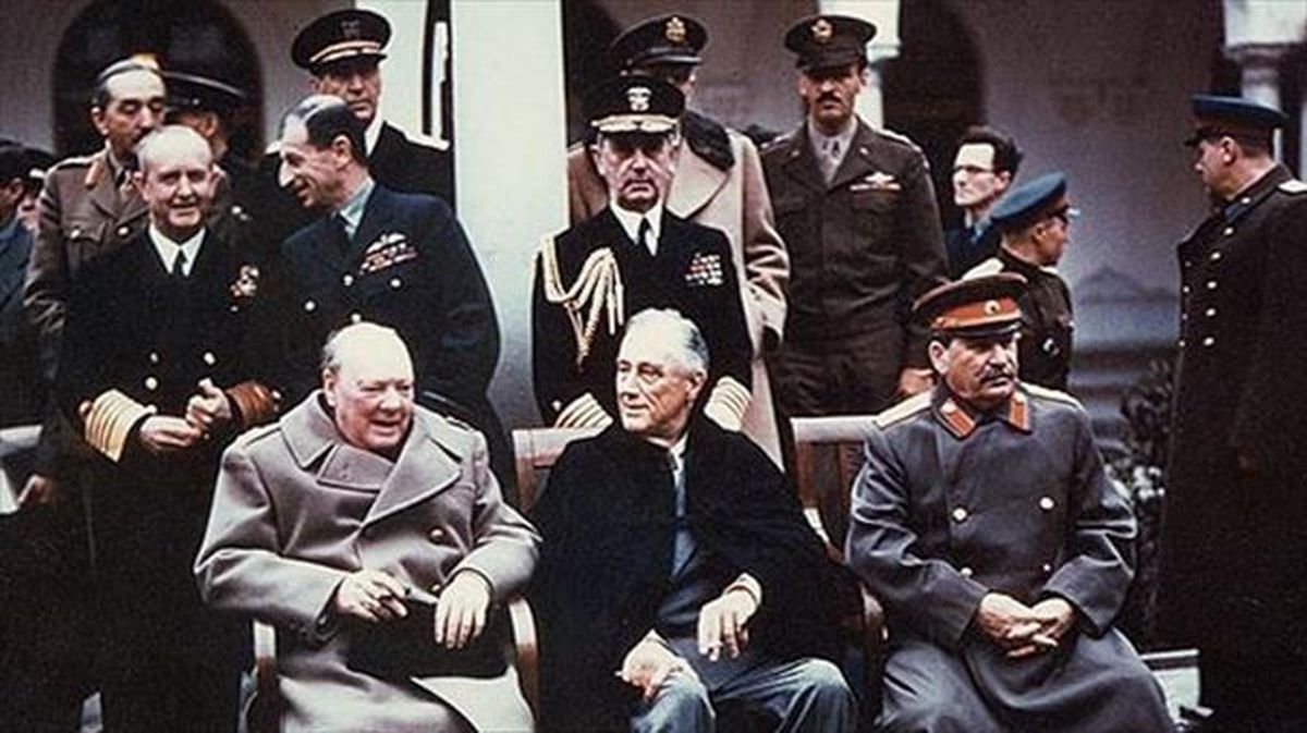 Churchill, Roosevelt eta Stalin Jaltako Batzarrean