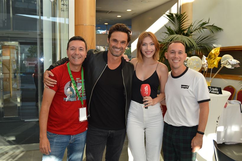 Iván Sánchez y Patricia Guirado con Aratz Goikoetzea y Roberto Flores