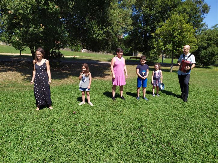 Korrontzi dantzan en Sopela