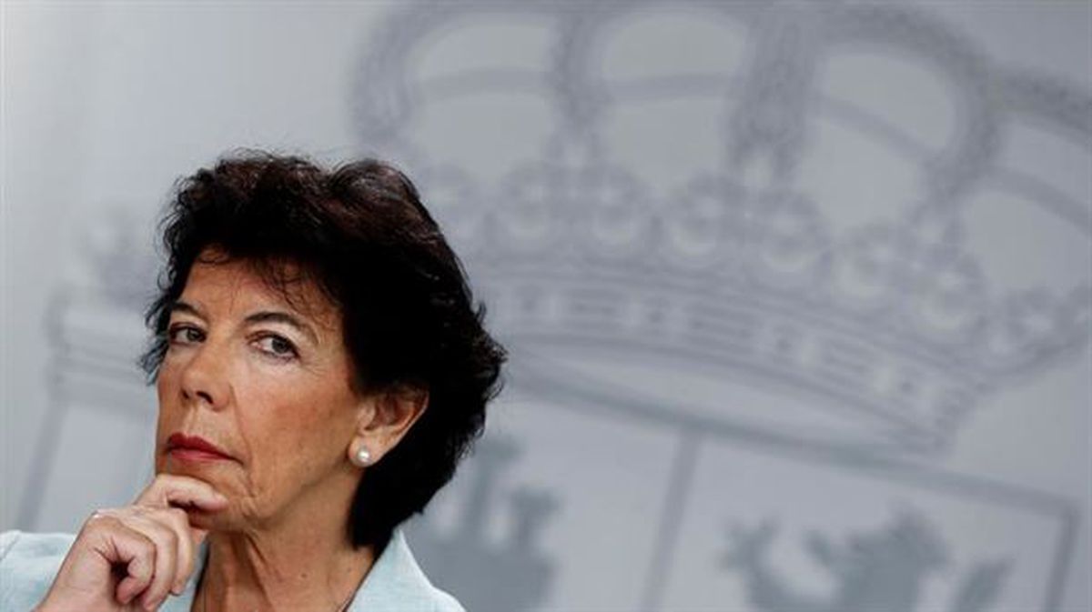 Isabel Celaa Espainiako Gobernuko jarduneko bozeramailea
