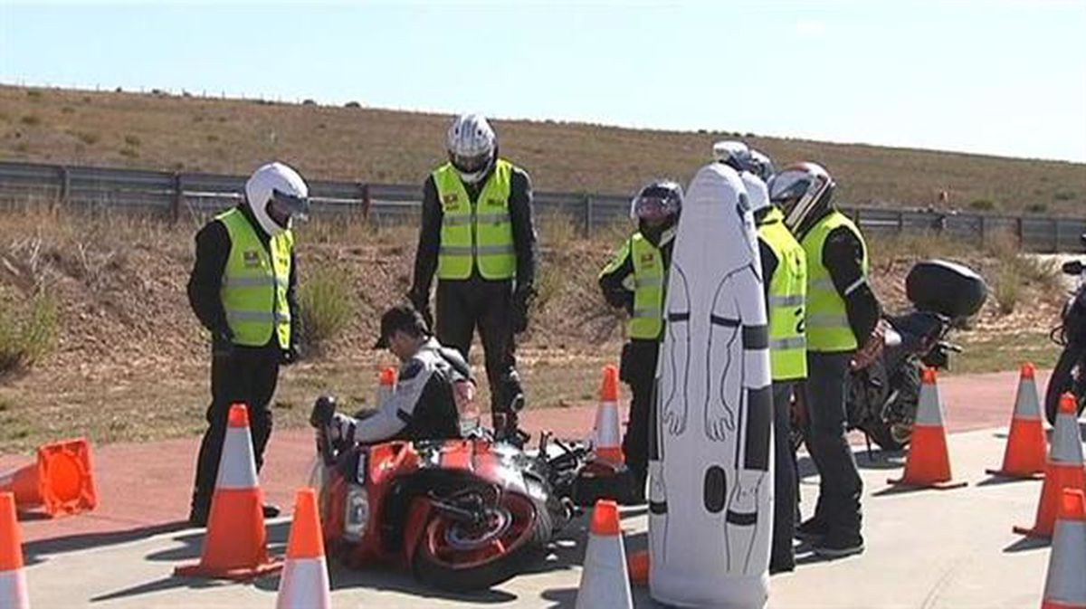 200 motoristas reciben en Los Arcos formación sobre seguridad vial.