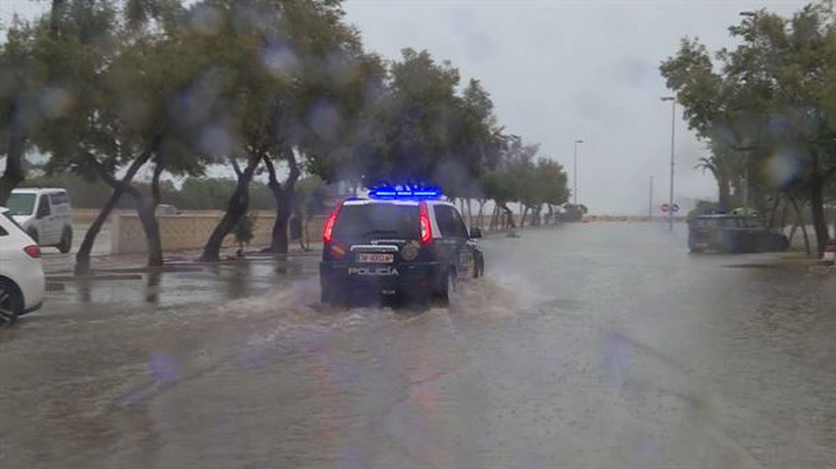 Lluvias torrenciales en Albacete, Valencia y Murcia. Foto: EFE