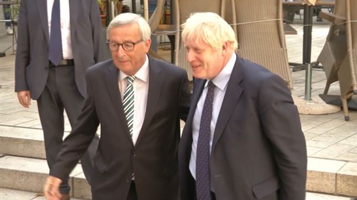 Boris Johnson y Jean Claude Juncker