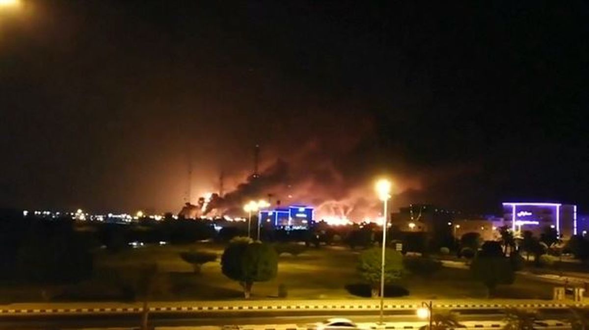 Ataque en instalaciones petrolíferas saudíes. Foto: EiTB