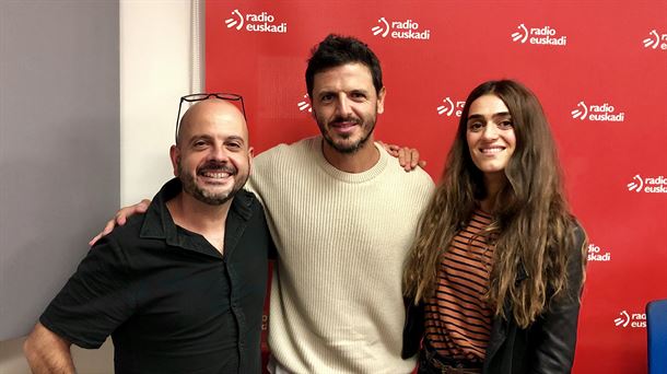 Jaime Zatarain y Olivia Molina con Galder Pérez. RE