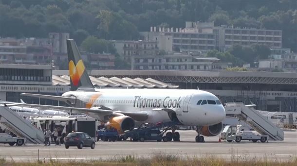 Avión Thomas Cook