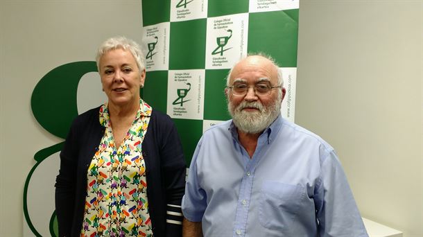 Historia de las farmacias: Angel Garay y Maria Ángeles Arrazola repasan la historia de las farmacias