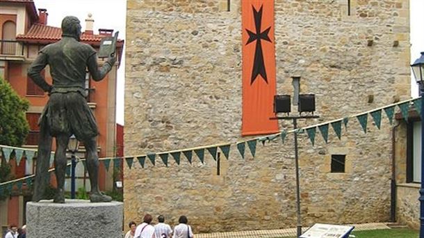 Estatua de Lope García de Salazar en Portugalete