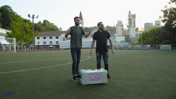 Zuhaitz Gurrutxaga eta Mikel Pagadi Añorgan "Herri Txiki, Infernu Handi" saioan