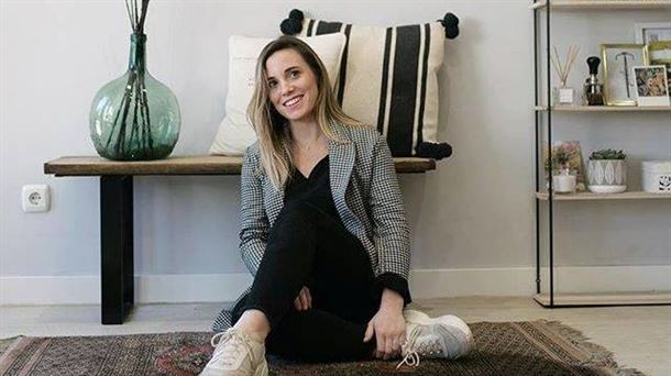 Amaia Elias en su estudio de diseño de interiores 'Amai Studio' de Zarautz