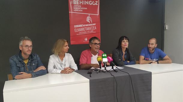 Rueda de prensa de Kontseilua, hoy, en Pamplona. Foto: Kontseilua. 